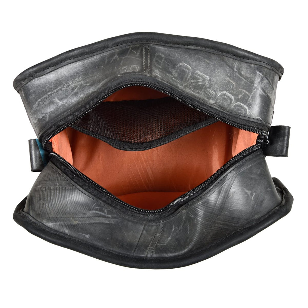 SHAVING KIT POUCH - Golden Riders